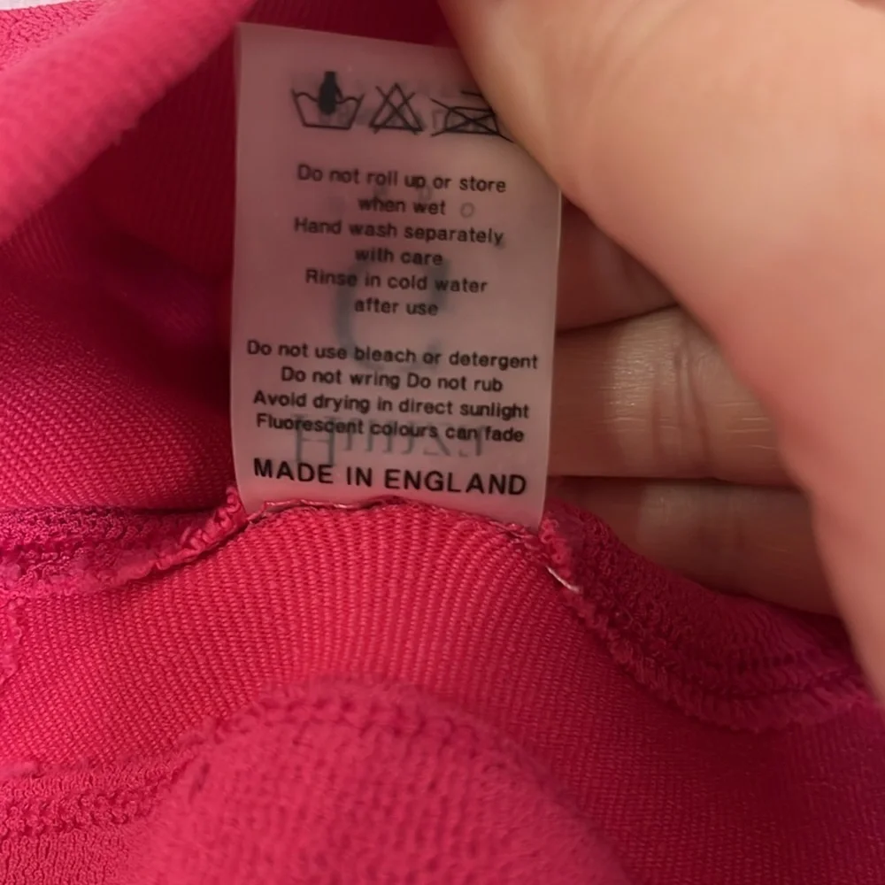 Hunza G Xandra Bikini Top In Fuchsia XS - Picture 5 of 7